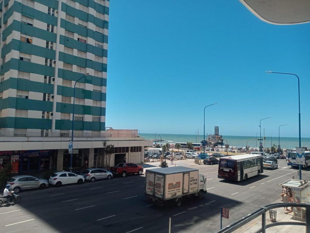 Hotel Avenida Del Mar มาร์เดลปลาตา ภายนอก รูปภาพ